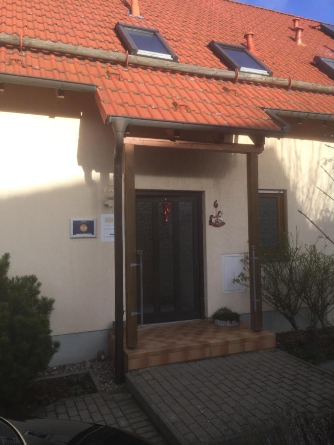 Ferienwohnung Herbsleben Экстерьер фото